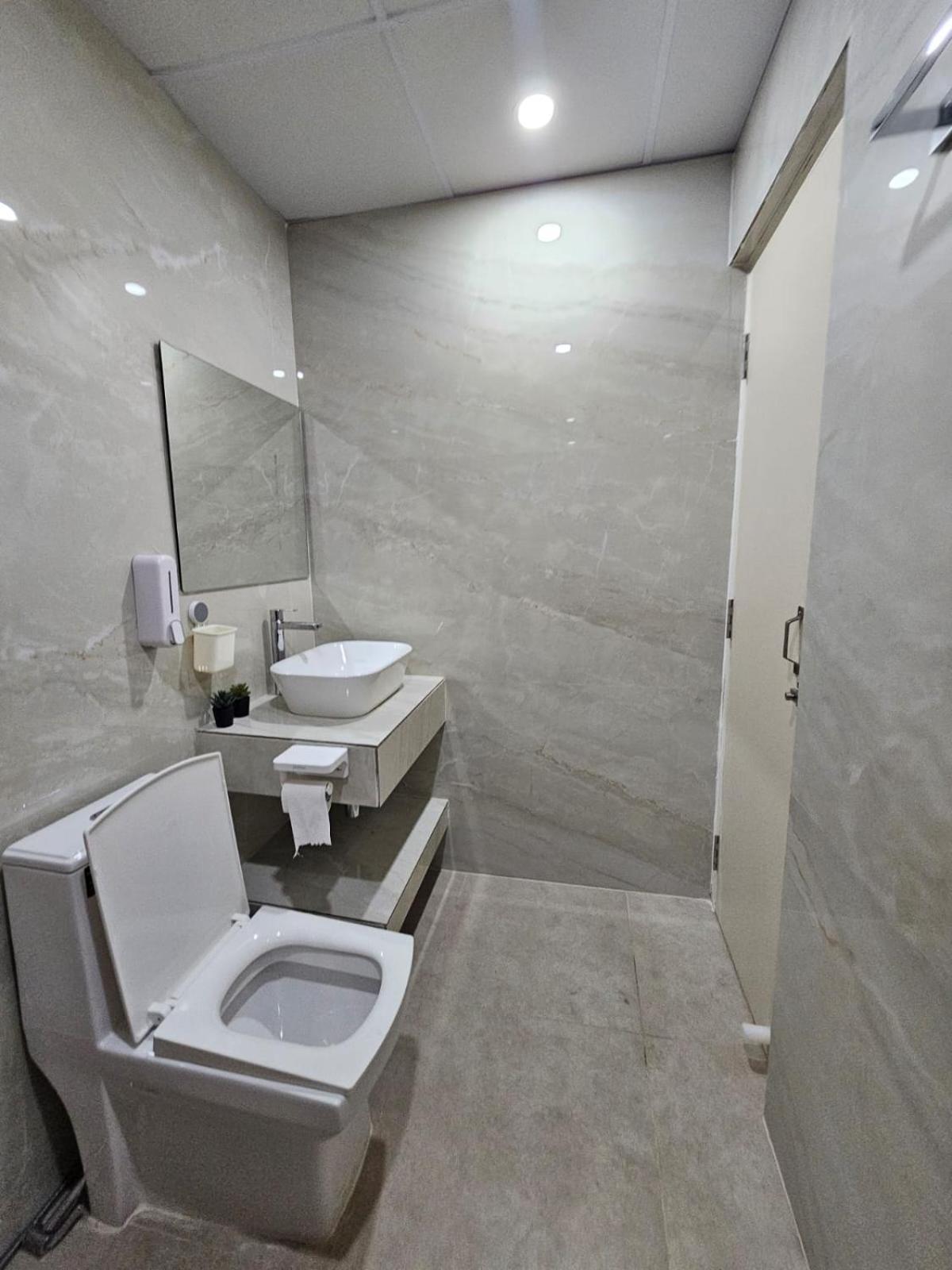 The Nest Bed & Breakfast Bhubaneswar Exterior foto